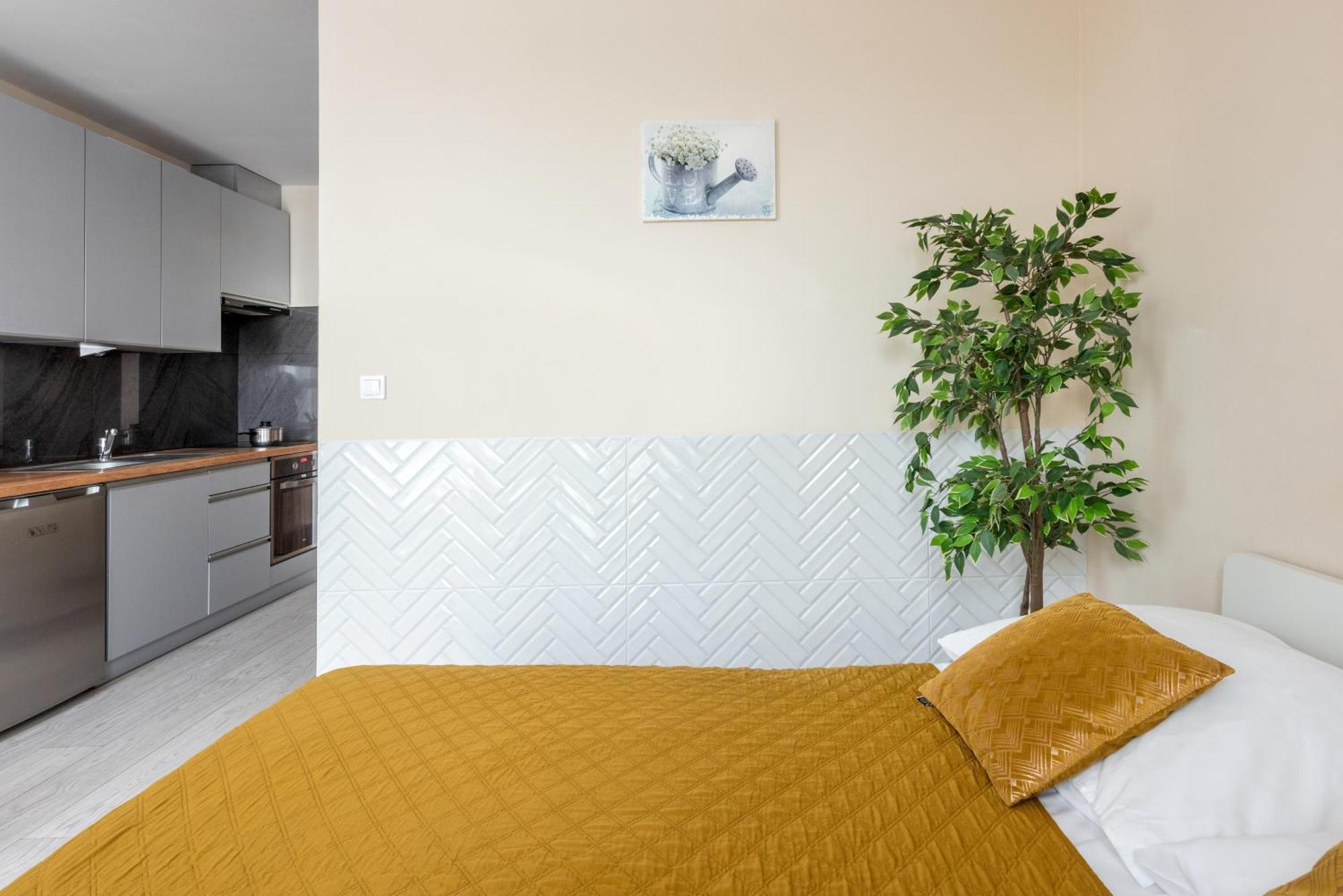 Cozy Modern Apartment Astoria Magic Orange Old Town Krasków Εξωτερικό φωτογραφία