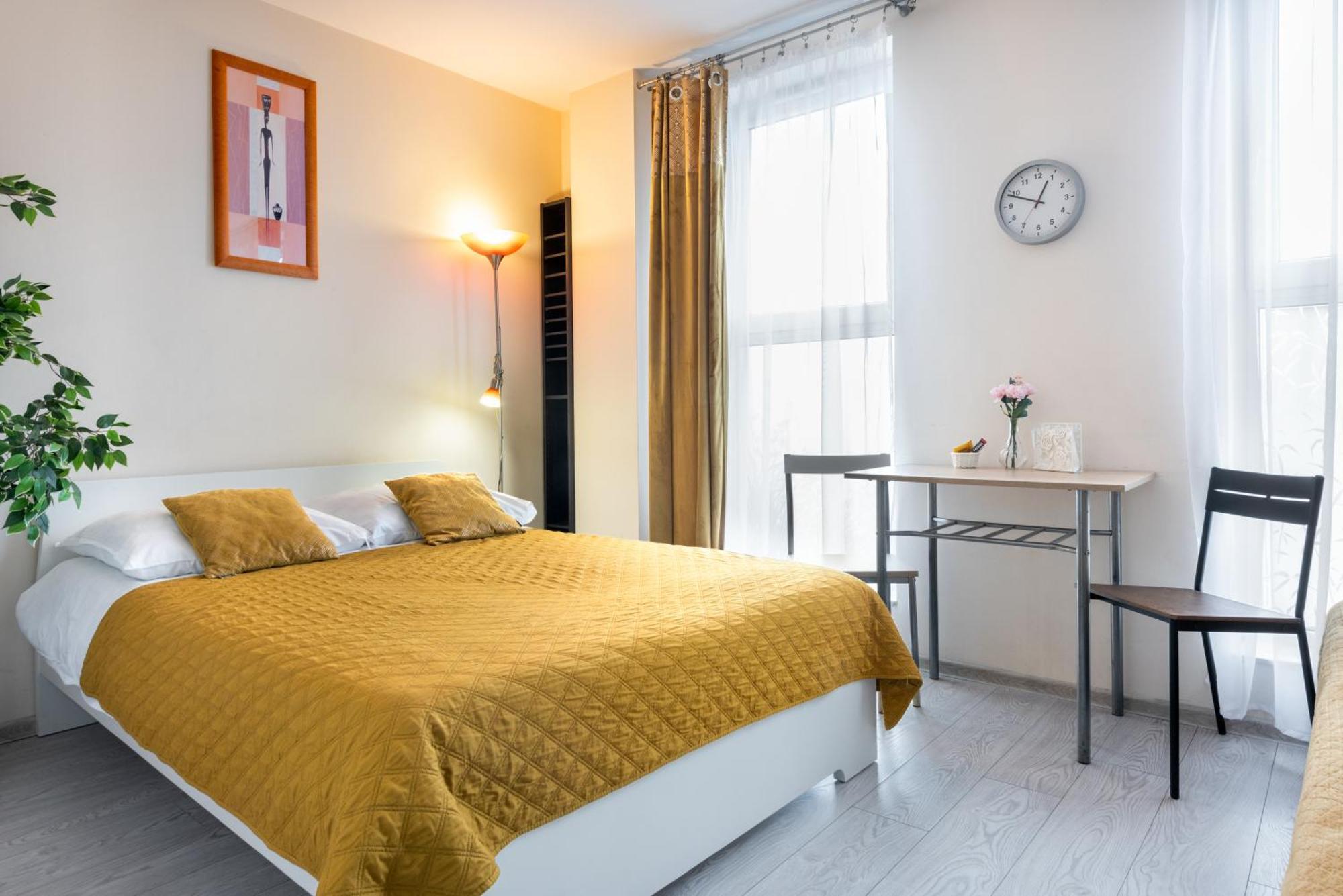 Cozy Modern Apartment Astoria Magic Orange Old Town Krasków Εξωτερικό φωτογραφία